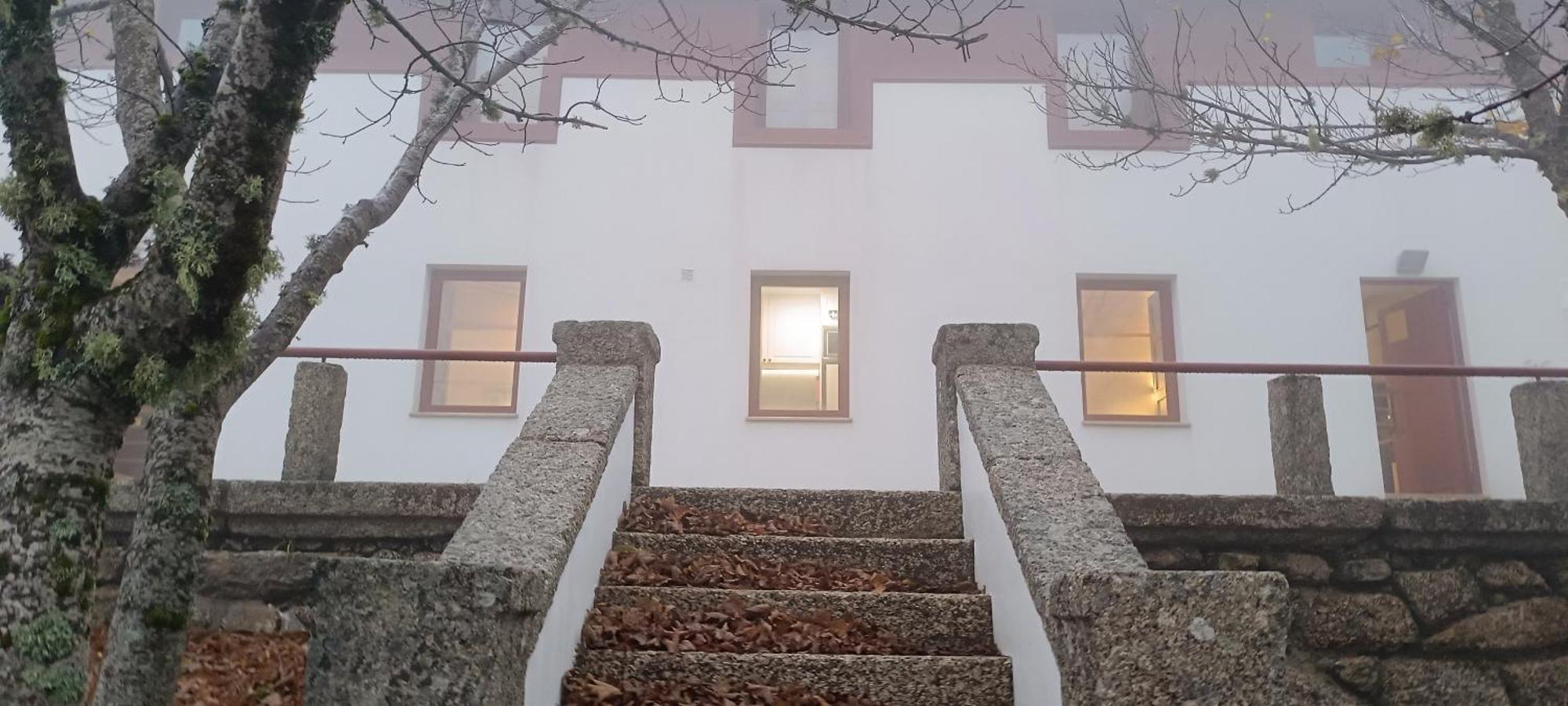 Golden Mountain, Nature House Apartment Manteigas